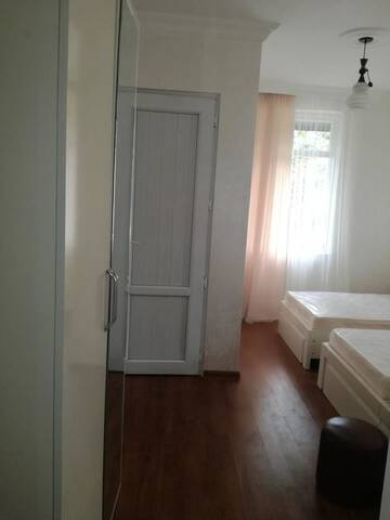 Фото номера Трехместный номер Гостевой дом Avto House г. Батуми 3