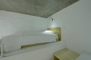 Фото номера Апартаменты с балконом Отель Mariinsky ApartHotel г. Батуми 5