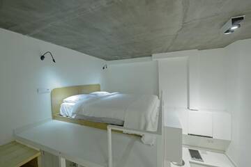 Фото номера Апартаменты с балконом Отель Mariinsky ApartHotel г. Батуми 6