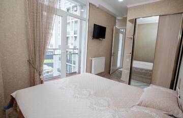 Фото номера Бюджетный двухместный номер с 1 кроватью Мини-отель 5 Rooms г. Батуми 22