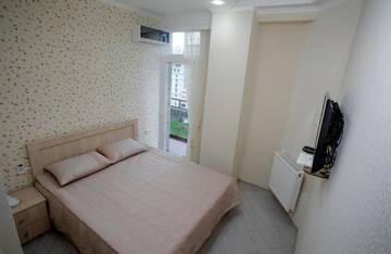 Фото Мини-отель 5 Rooms г. Батуми 2