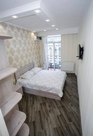 Фото номера Бюджетный двухместный номер с 1 кроватью Мини-отель 5 Rooms г. Батуми 13