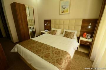 Фото номера Стандартный двухместный номер с 1 кроватью Отель City Hotel г. Батуми 5