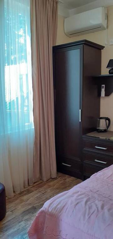 Фото номера Небольшой двухместный номер с 1 кроватью Гостевой дом Guesthouse Next to beach г. Батуми 27