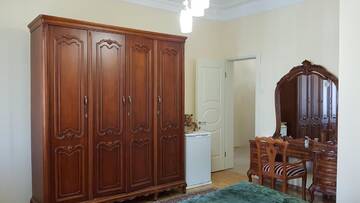 Фото номера Люкс с кроватью размера «king-size» и балконом Гостевой дом Guest House Luka г. Батуми 4