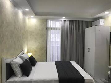 Фото номера Люкс, вид на море Апарт-отели Aparthotel Selfie г. Батуми 29