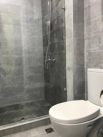 Фото номера Люкс, вид на море Апарт-отели Aparthotel Selfie г. Батуми 35