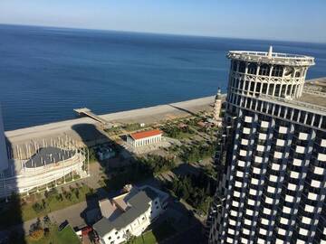 Фото номера Семейный номер с видом на море Апарт-отели Aparthotel Selfie г. Батуми 10