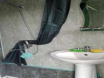 Фото номера Стандартный трехместный номер Проживание в семье Homestay Seaside by Manuchar г. Батуми 23