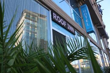 Фото Отели типа «постель и завтрак» Roof Inn г. Батуми 1