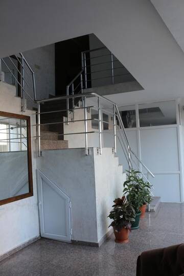 Фото Отели типа «постель и завтрак» Roof Inn г. Батуми 2