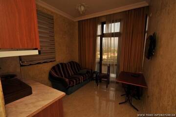 Фото номера Трехместный номер с кухней Отель Hotel Temo in Batumi г. Батуми 9