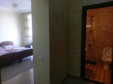 Фото номера Трехместный номер Делюкс с видом на море Отель Hotel Temo in Batumi г. Батуми 4