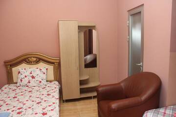 Фото номера Двухместный номер с 1 кроватью Мини-отель Maxim Mini Hotel г. Батуми 3