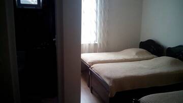 Фото номера Cемейный номер с собственной ванной комнатой Гостевой дом Guest House Batumi г. Батуми 8