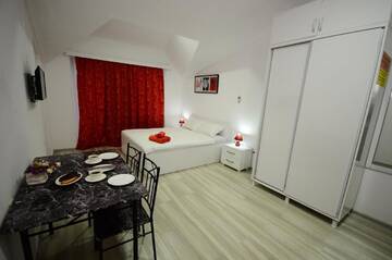 Фото номера Апартаменты-студио Апарт-отели ApartHotel My Home г. Батуми 8