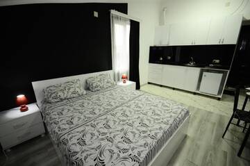 Фото номера Апартаменты-студио Апарт-отели ApartHotel My Home г. Батуми 7