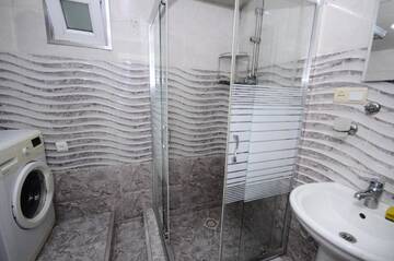 Фото номера Апартаменты с 2 спальнями Апарт-отели ApartHotel My Home г. Батуми 23