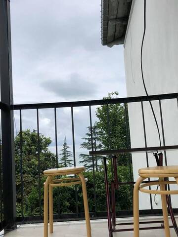Фото номера Трехместный номер Делюкс с видом на море Гостевой дом Ekaterine Guest House г. Батуми 15