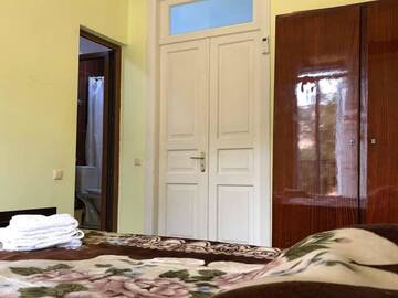Фото номера Трехместный номер Делюкс с видом на море Гостевой дом Ekaterine Guest House г. Батуми 18