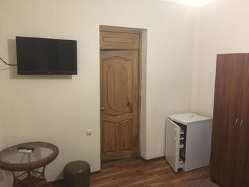 Фото номера Двухместный номер эконом-класса с 1 кроватью Отель Hotel Dadiani г. Батуми 4