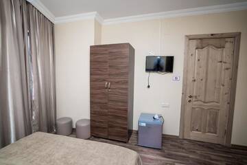 Фото номера Бюджетный двухместный номер с 1 кроватью Отель Hotel Dadiani г. Батуми 11