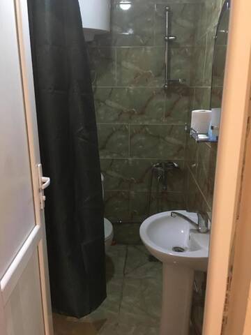Фото номера Двухместный номер эконом-класса с 1 кроватью Отель Hotel Dadiani г. Батуми 5