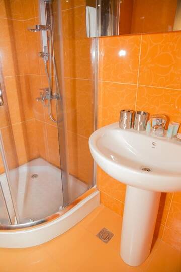 Фото номера Люкс с 2 спальнями Отель Hotel Black Sea House г. Батуми 2