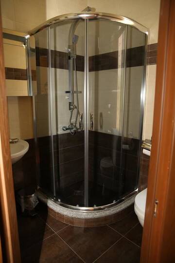 Фото номера Семейный номер с ванной комнатой Отель Hotel Black Sea House г. Батуми 3