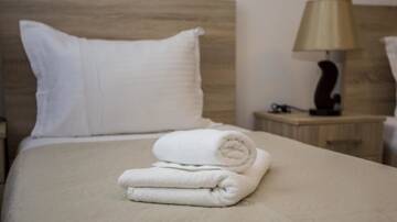 Фото номера Двухместный номер с 2 отдельными кроватями Отель Hotel Garanti г. Батуми 2