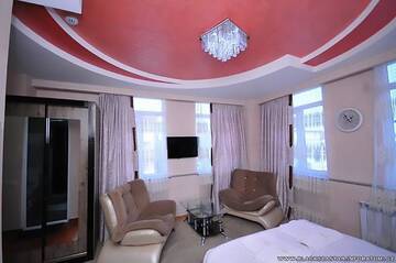 Фото номера Двухместный номер Делюкс с 1 кроватью Отель Black Sea Star Batumi г. Батуми 6