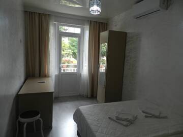 Фото номера Двухуровневый номер-студио Гостевой дом Nia Guest House г. Батуми 7