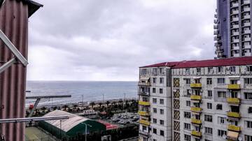 Фото номера Двухместный номер с 2 отдельными кроватями Проживание в семье Apartment Rusudan г. Батуми 4