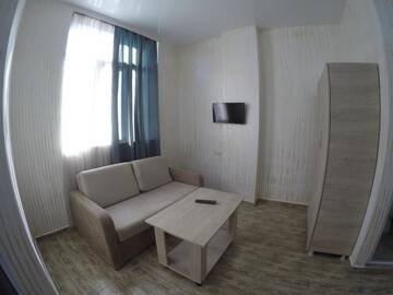 Фото номера Классический трехместный номер Отель Hotel Batumi Inn г. Батуми 16