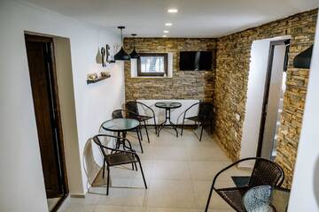 Фото Хостелы HOSTEL RE г. Батуми 4