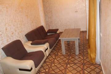 Фото номера Стандартный трехместный номер Отель Cozy Corner Hotel г. Батуми 21
