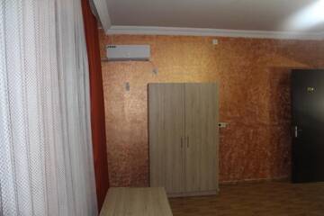 Фото номера Двухместный номер Делюкс с 1 кроватью (для 2 взрослых и 1 ребенка) Отель Cozy Corner Hotel г. Батуми 8