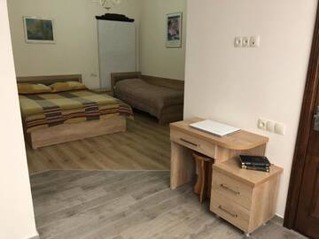 Фото номера Классический трехместный номер Гостевой дом TEMO GUEST HOUSE 10 г. Батуми 8