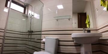Фото номера Классический трехместный номер Гостевой дом TEMO GUEST HOUSE 10 г. Батуми 4