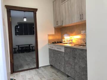 Фото номера Классический трехместный номер Гостевой дом TEMO GUEST HOUSE 10 г. Батуми 12