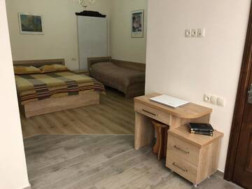 Фото номера Классический трехместный номер Гостевой дом TEMO GUEST HOUSE 10 г. Батуми 17
