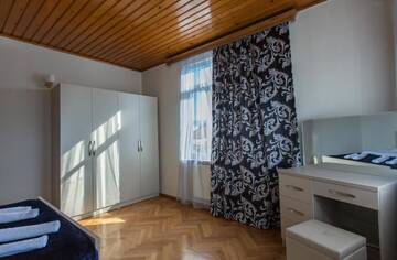 Фото номера Стандартный трехместный номер Отель Hotel Cattaleya г. Батуми 26