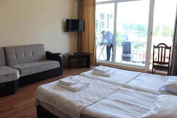 Фото номера Двухместный номер эконом-класса с 2 отдельными кроватями Отель Eleganti Hotel г. Батуми 12