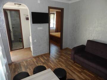 Фото номера Cемейный номер с собственной ванной комнатой Гостевой дом Guest House on Angisa г. Батуми 7