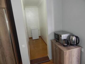 Фото номера Трехместный номер с ванной комнатой Гостевой дом Guest House on Angisa г. Батуми 9