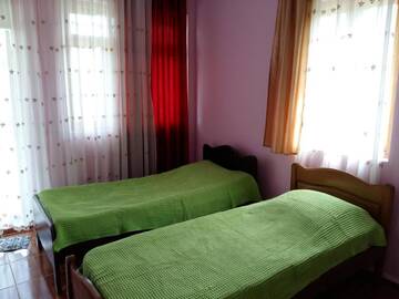 Фото номера Классический трехместный номер Гостевой дом Guest house LIA г. Батуми 11