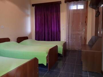Фото номера Классический трехместный номер Гостевой дом Guest house LIA г. Батуми 10