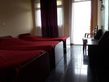 Фото номера Классический трехместный номер Гостевой дом Guest house LIA г. Батуми 17