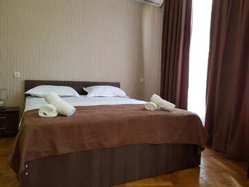 Фото номера Номер Делюкс (для 2 взрослых и 1 ребенка) Отель Hotel Homeland г. Батуми 6