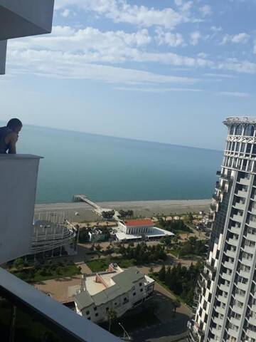 Фото номера Классический четырехместный номер Отель Apartament at Ximshiashvili 15B г. Батуми 3